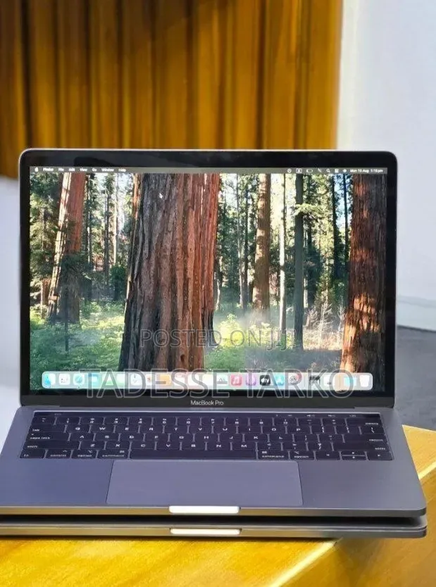New Laptop Apple MacBook Pro 2019 16GB Intel Core i5 SSD 512GB