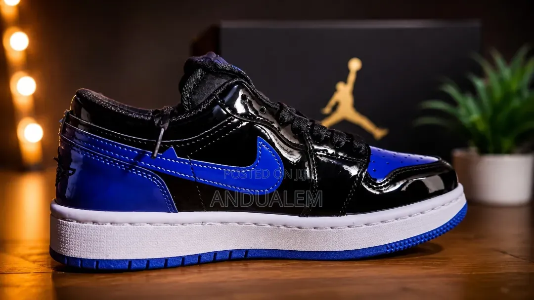Air Jordan 1 Low – Black Royal Blue 