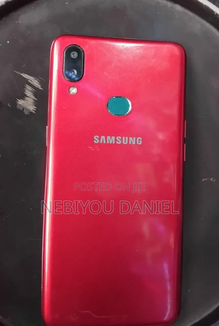 Samsung A10 32 GB Red