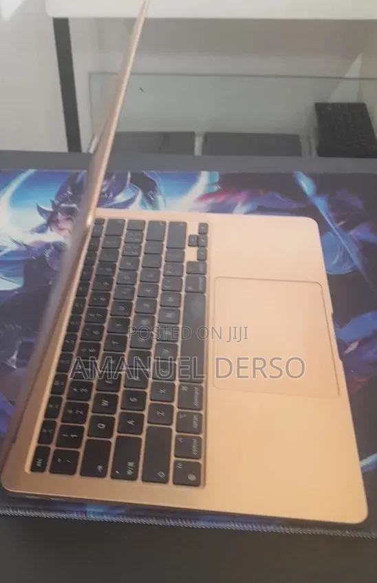 New Laptop Apple MacBook Air 2020 M1 8GB Apple M1 Pro SSD 256GB