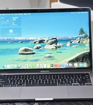 New Laptop Apple MacBook Pro 2022 M2 16GB Apple M2 SSD 512GB