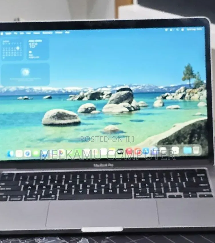 New Laptop Apple MacBook Pro 2022 M2 16GB Apple M2 SSD 512GB