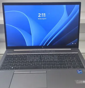 New Laptop HP ZBook Firefly G8 16GB Intel Core i7 SSD 512GB