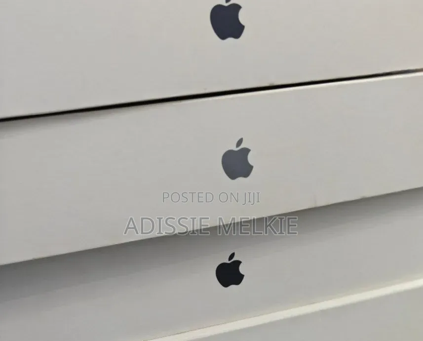 New Laptop Apple MacBook Air 2026 M5 16GB Apple M5 SSD 512GB