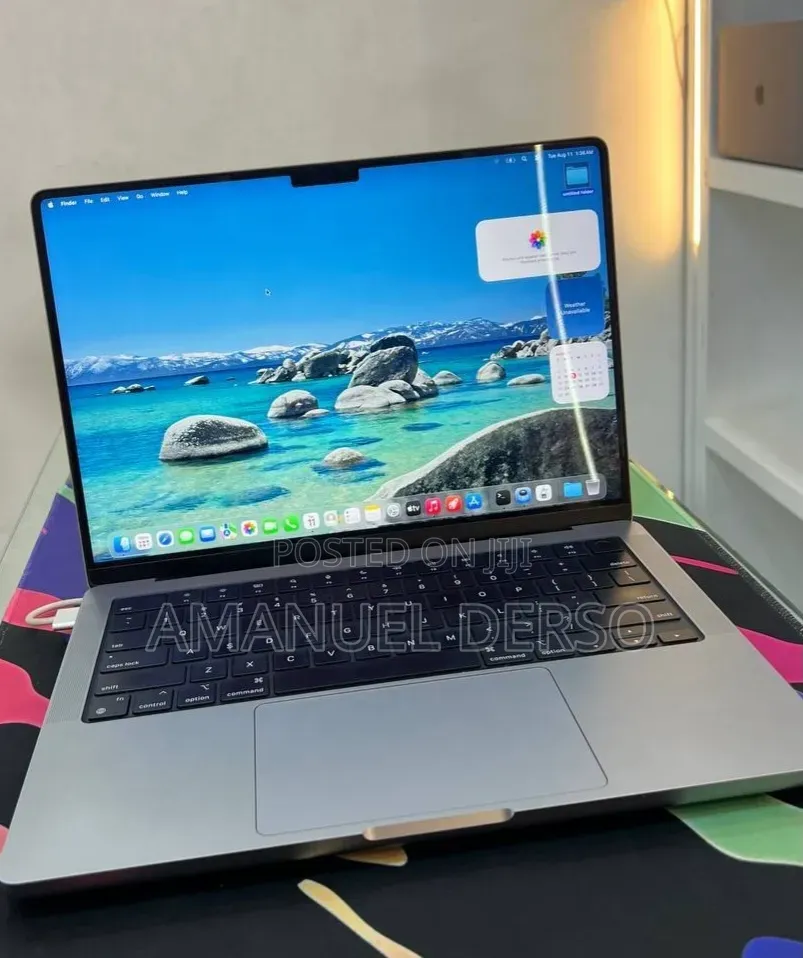 New Laptop Apple MacBook Air 2024 M3 8GB Apple M3 Pro SSD 512GB