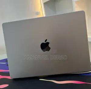 New Laptop Apple MacBook Air 2024 M3 8GB Apple M3 Pro SSD 512GB