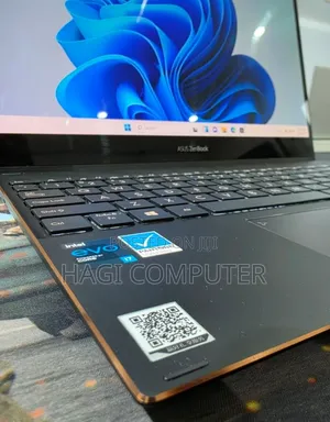 New Laptop Asus ZenBook 13 UX331UN 16GB Intel Core i7 SSD 512GB