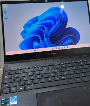 New Laptop Asus ZenBook 13 UX331UN 16GB Intel Core i7 SSD 512GB