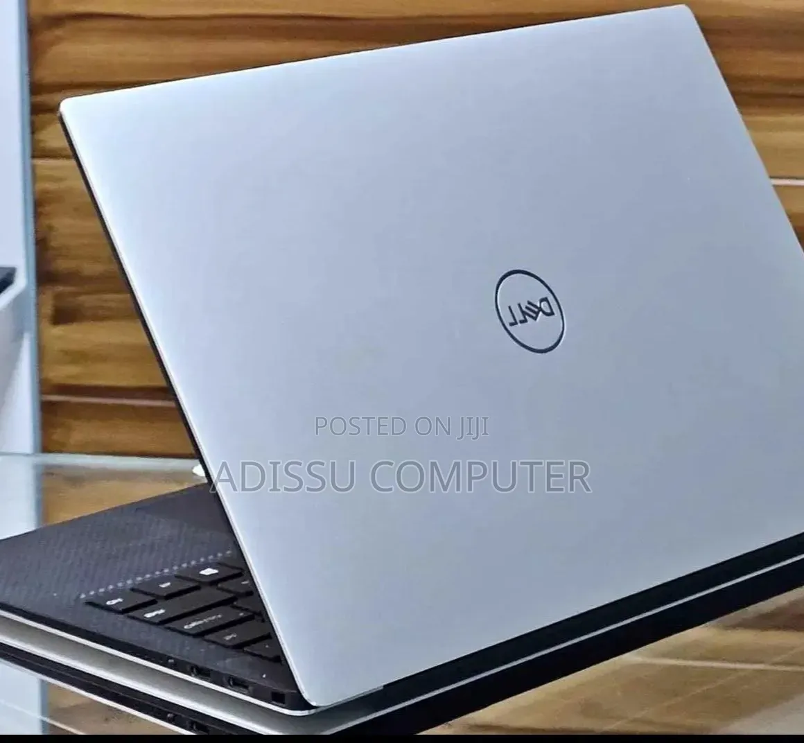 New Laptop Dell XPS 15 16GB Intel Core i7 SSD 512GB