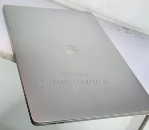 New Laptop Apple MacBook Pro 2019 64GB Intel Core i9 SSD 1T