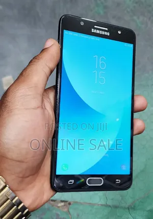 Samsung Galaxy J7 Max 32 GB Black