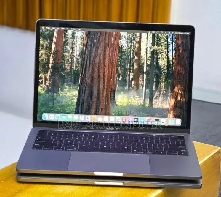 New Laptop Apple MacBook Pro 2019 16GB Intel Core i5 SSD 512GB