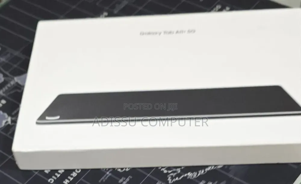 New Laptop Samsung Galaxy Book 2 6GB Intel Core i7 SSD 128GB