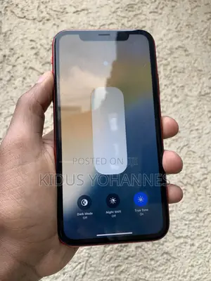 Apple iPhone XR 64 GB Red