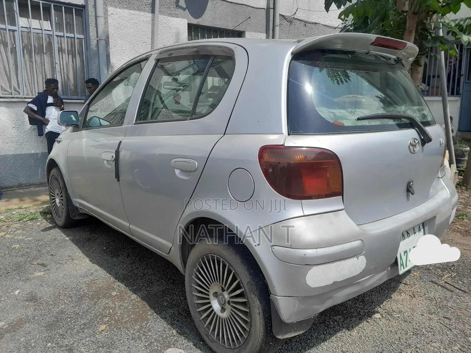 Toyota Vitz 2002 Silver