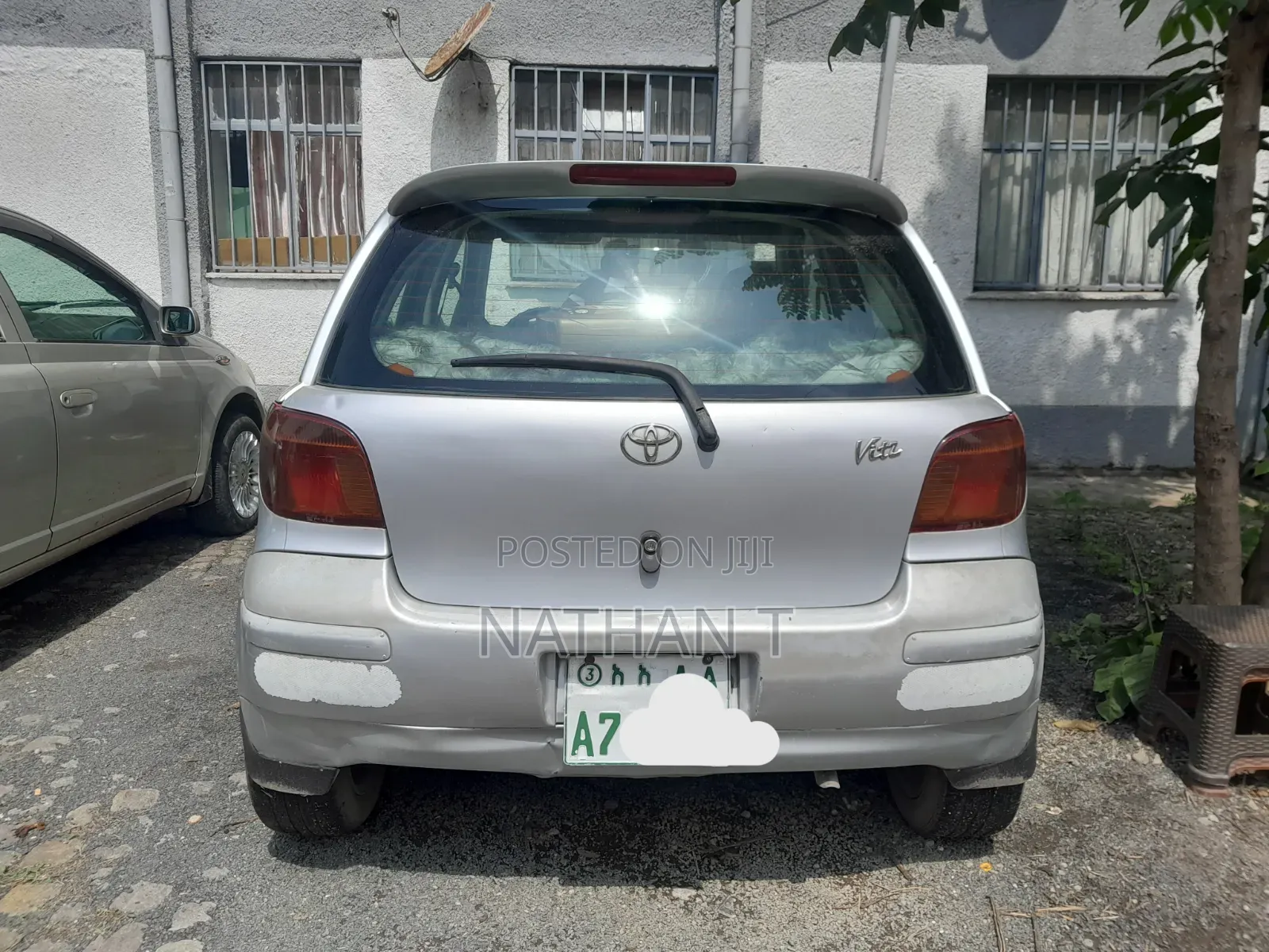 Toyota Vitz 2002 Silver