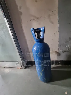 High-Pressure Steel and Industrial Compressed Gas Cylinder