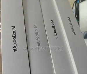 New Laptop Apple MacBook 16GB Apple M5 SSD 512GB