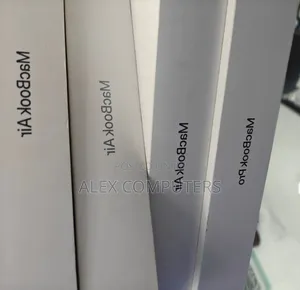 New Laptop Apple MacBook 16GB Apple M5 SSD 512GB