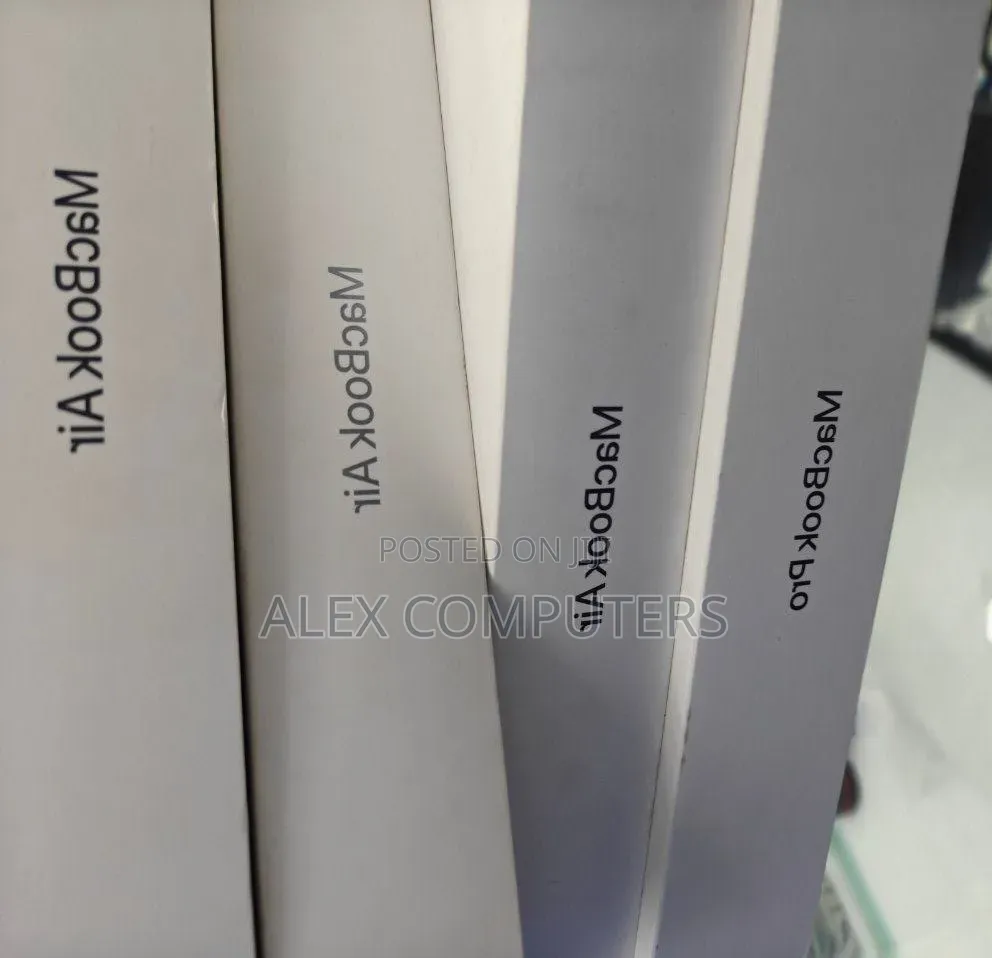 New Laptop Apple MacBook 16GB Apple M5 SSD 512GB