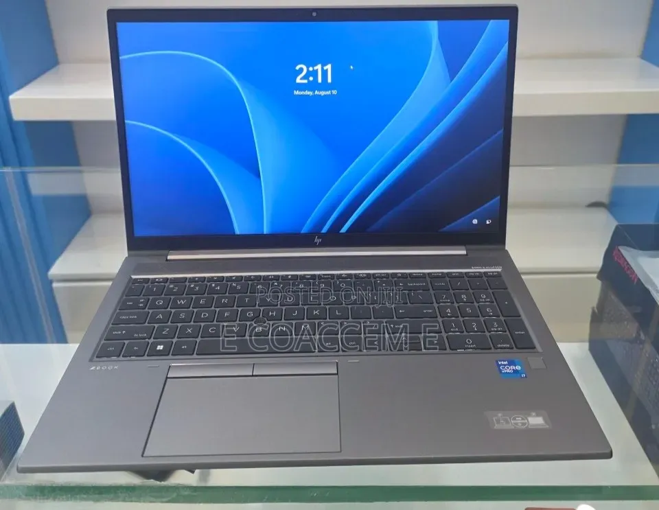 New Laptop HP 16GB Intel Core i7 SSD 512GB