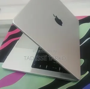 New Laptop Apple MacBook Pro 2021 M1 16GB Apple M1 Pro SSD 512GB