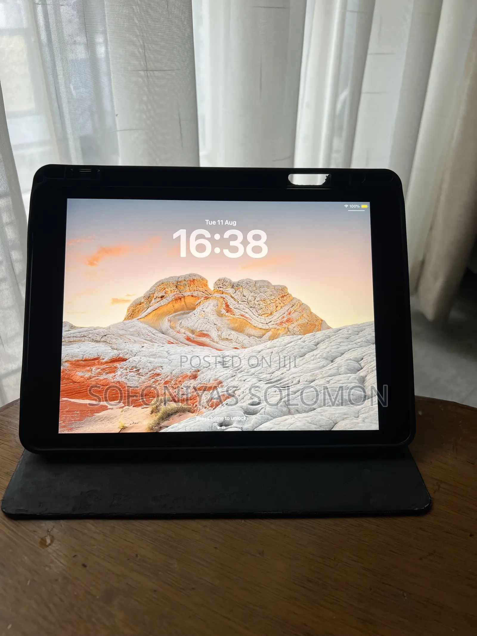 Apple iPad 10.2 (2020) Wi-Fi 64 GB Black