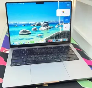 New Laptop Apple MacBook 8GB Apple M3 SSD 512GB