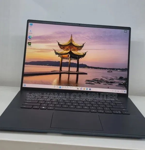 New Laptop Dell Inspiron 15 16GB Intel Core i7 SSD 512GB