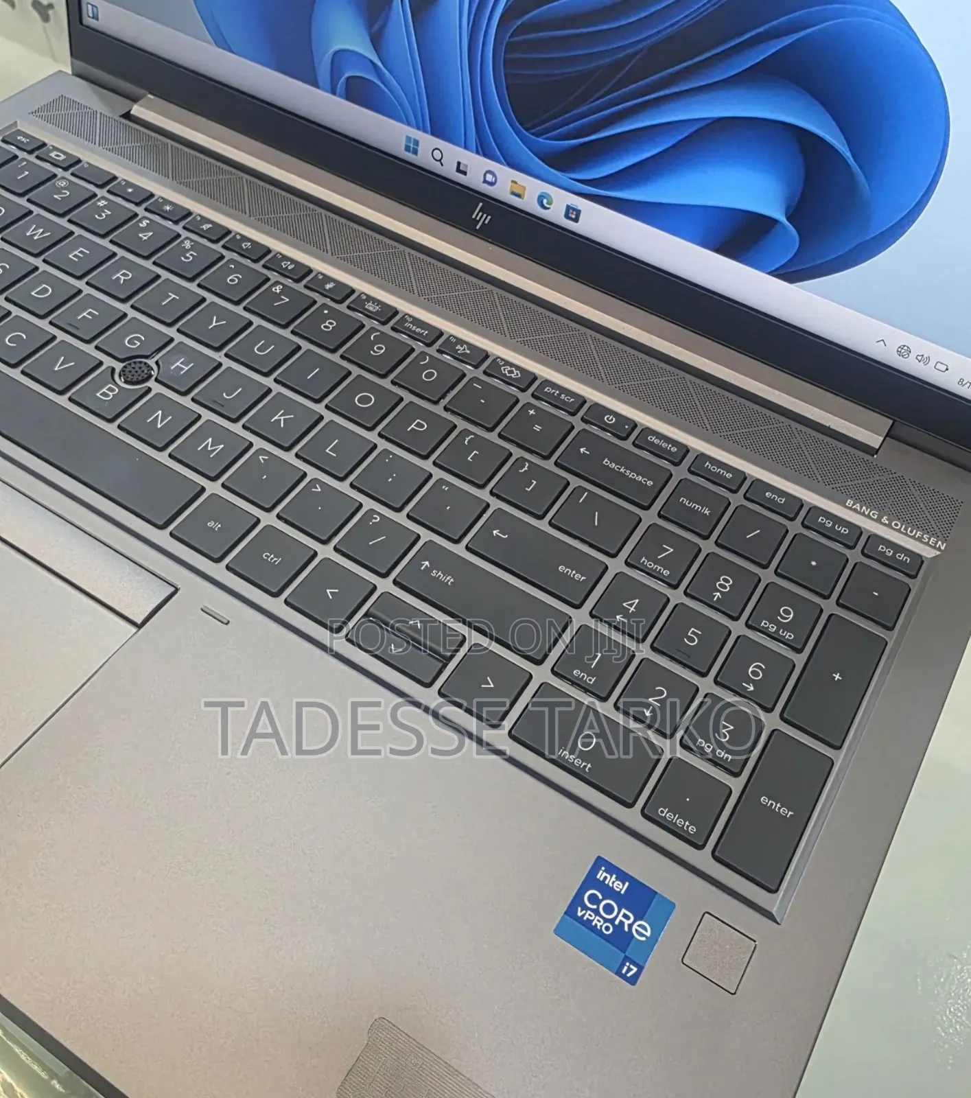 New Laptop HP ZBook Firefly G8 16GB Intel Core i7 SSD 512GB