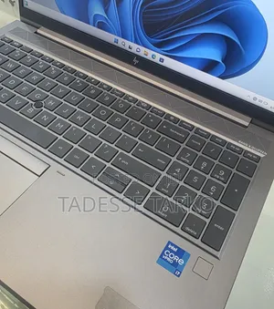 New Laptop HP ZBook Firefly G8 16GB Intel Core i7 SSD 512GB