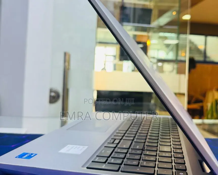 New Laptop Dell Precision 3581 16GB Intel Core i7 SSD 1T