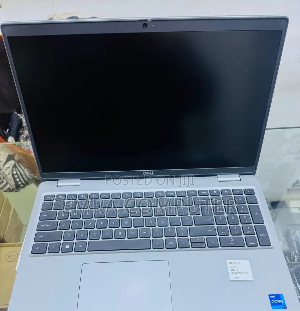 New Laptop Dell Precision 3581 16GB Intel Core i7 SSD 1T