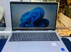 New Laptop Dell Precision 3581 16GB Intel Core i7 SSD 1T