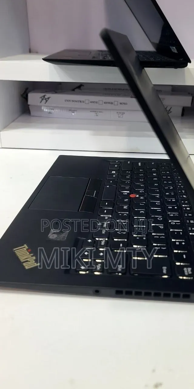New Laptop Lenovo ThinkPad X1 Carbon 8GB Intel Core i5 SSD 512GB