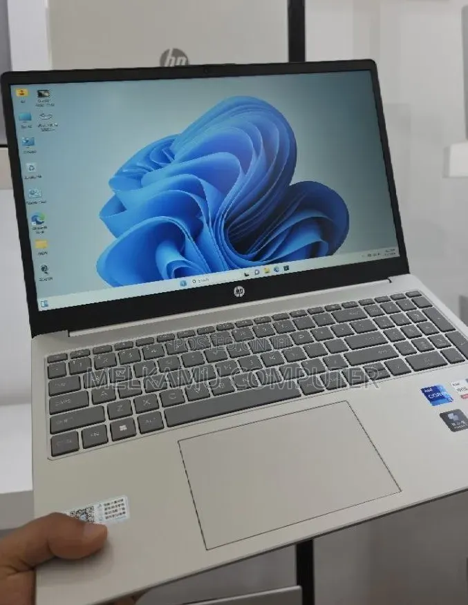 New Laptop HP Stream Notebook 16GB Intel Core i7 SSD 512GB