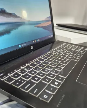 New Laptop HP Pavilion Power 15 8GB Intel Core i7 SSD 256GB
