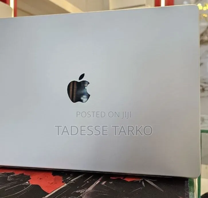 New Laptop Apple MacBook Pro 2021 M1 16GB Apple M1 Pro SSD 512GB