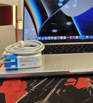 New Laptop Apple MacBook Pro 2021 M1 16GB Apple M1 Pro SSD 512GB