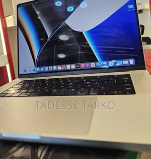 New Laptop Apple MacBook Pro 2021 M1 16GB Apple M1 Pro SSD 512GB