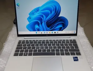 New Laptop HP EliteBook 830 G9 16GB Intel Core i5 SSD 512GB