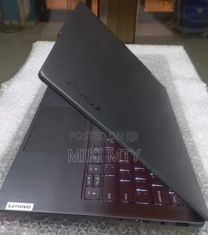 New Laptop Lenovo Legion 5 32GB Intel Core Ultra 7 SSD 1T