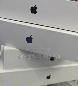 New Laptop Apple MacBook Air 2026 M5 16GB Apple M5 SSD 512GB