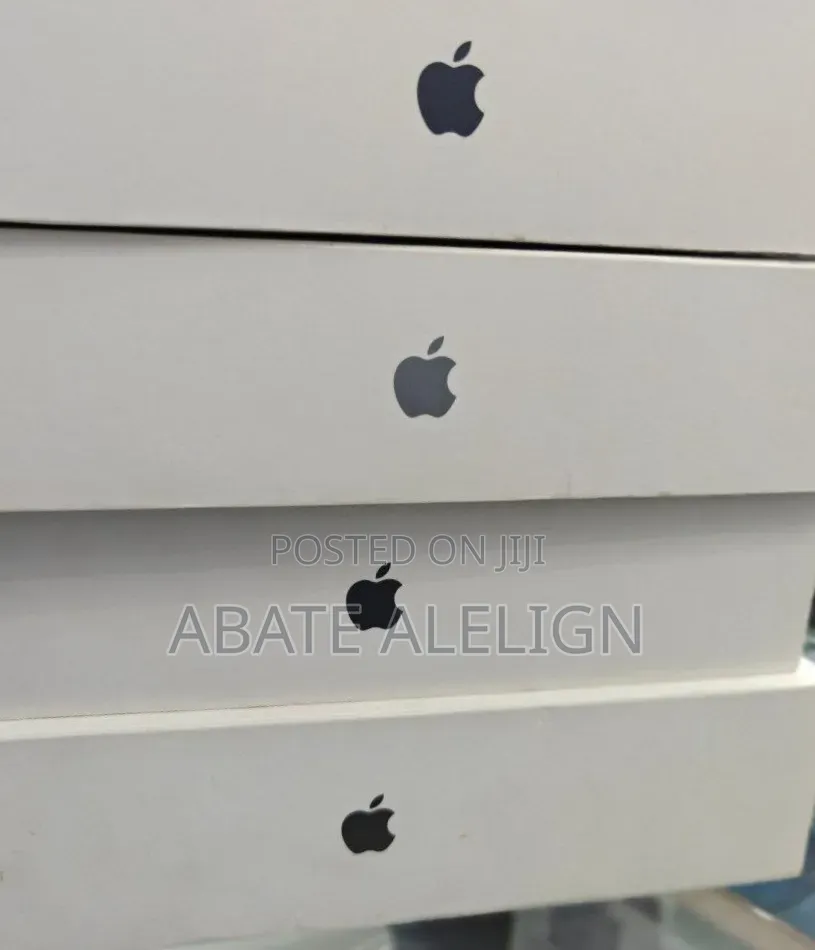 New Laptop Apple MacBook Air 2026 M5 16GB Apple M5 SSD 512GB