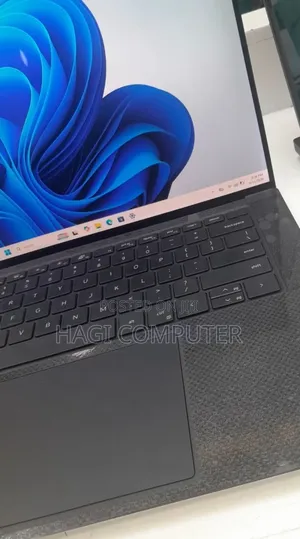 New Laptop Dell XPS 15 16GB Intel Core i7 SSD 512GB