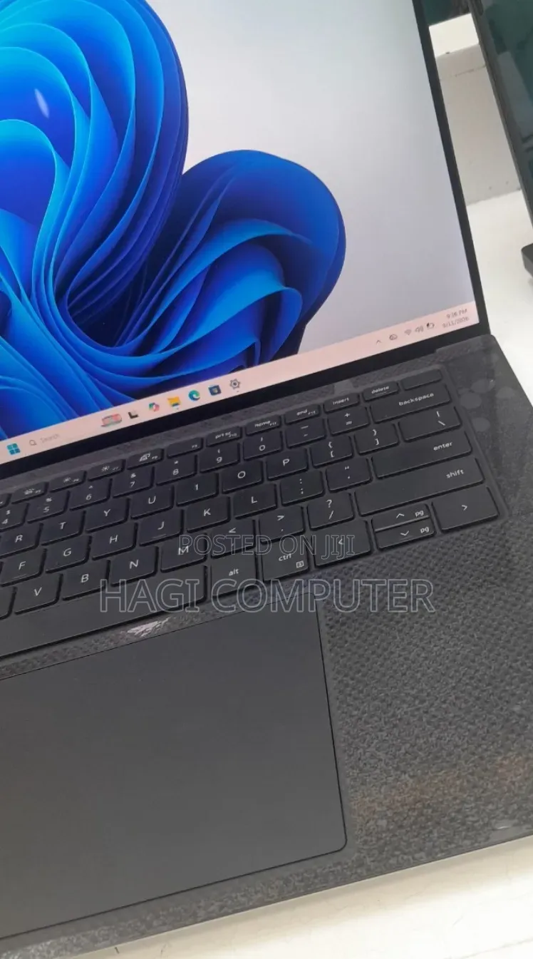New Laptop Dell XPS 15 16GB Intel Core i7 SSD 512GB