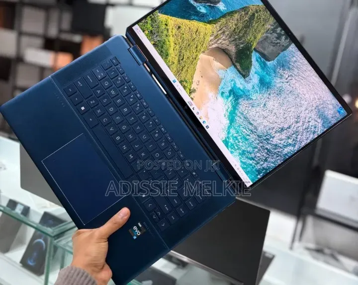 New Laptop HP Spectre X360 16GB Intel Core i7 SSD 512GB