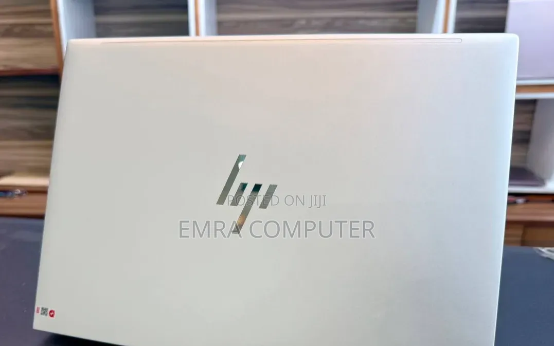 New Laptop HP EliteBook 840 10 16GB Intel Core i5 SSD 1T