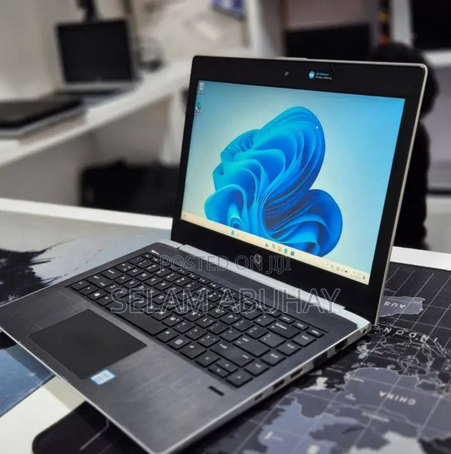 New Laptop HP 430 G5 8GB Intel Core i7 SSD 256GB