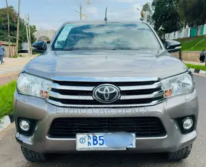 Toyota Hilux 2020 Gold